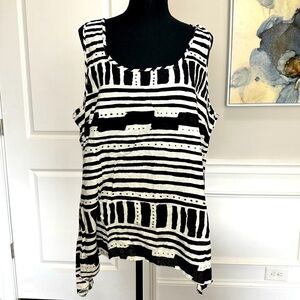 Ashley Stewart Black & White Sleeveless Tunic Blouse Top (NWT) – Size 18W